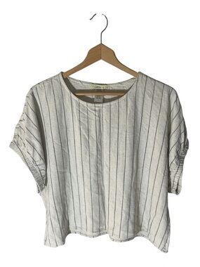 C50- Linen top Camille & Co Women's Short Sleeve Top in Stripes